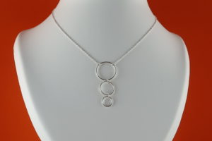 Collier Argent | 3 Cercles Gemmes... & Vous : Bijoux Haute Fantaisie Créations Originales & Artisanales DIY | Plaqué Or Argent Pierres Fines | Bijoux Personnalisés Femme, Ado, Enfant | Bijoux Religieux. Toulouse France | Vente en Ligne.