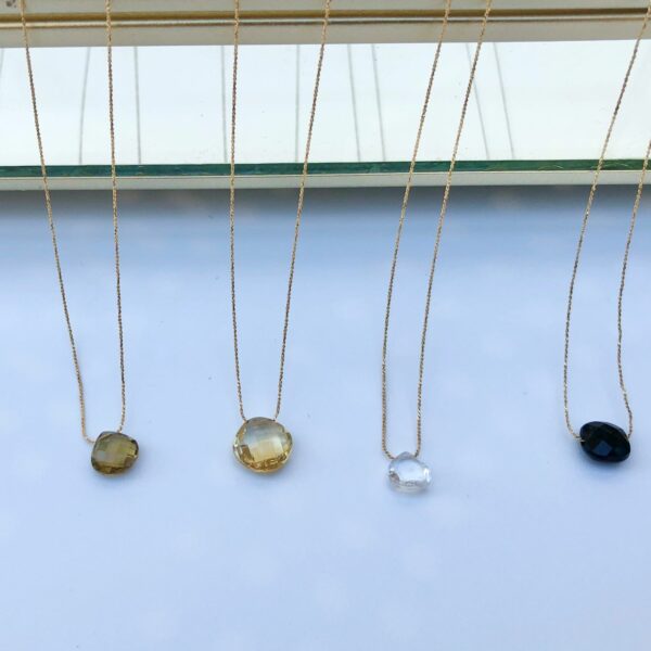 Collier ras du cou chaîne fine en Plaqué Or & Gemmes (Citrine, quartz fumé, onyx noir, cristal de roche) | Satonda Gemmes… & Vous : Bijoux Haute Fantaisie Créations Originales & Artisanales DIY | Plaqué Or Argent Pierres Fines | Bijoux Personnalisés Femme, Ado, Enfant | Bijoux Religieux | Bijoux Gravés. Toulouse France | Vente en Ligne.