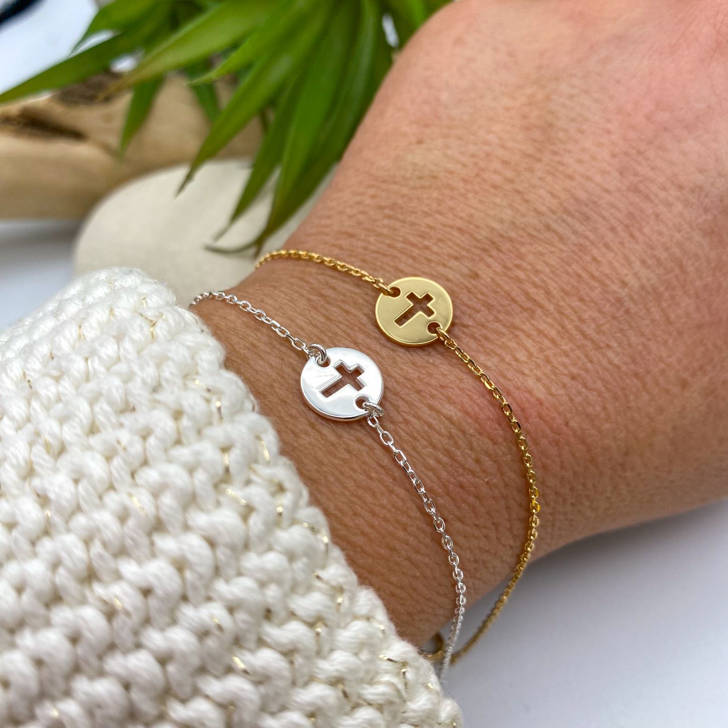 Bracelet personnalisé médaille étoile évidée en plaqué or
