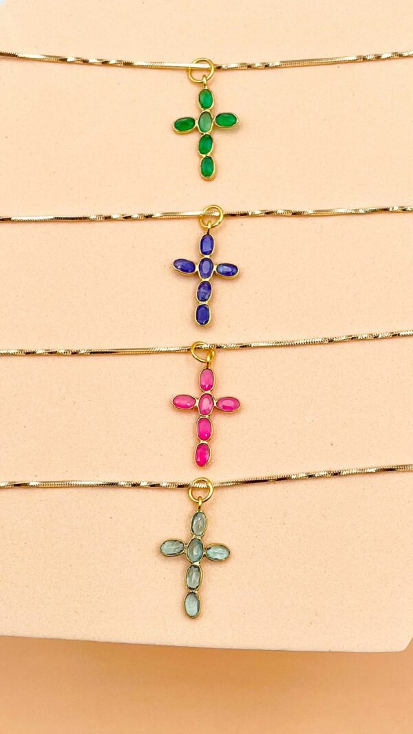 Collier religieux croix et gemmes | Resucito Gemmes… & Vous : Bijoux Haute Fantaisie Créations Originales & Artisanales DIY | Plaqué Or Argent Pierres Fines | Bijoux Personnalisés Femme, Ado, Enfant | Bijoux Religieux | Bijoux Gravés | Bijoux chrétiens modernes | Toulouse France | Vente en Ligne.