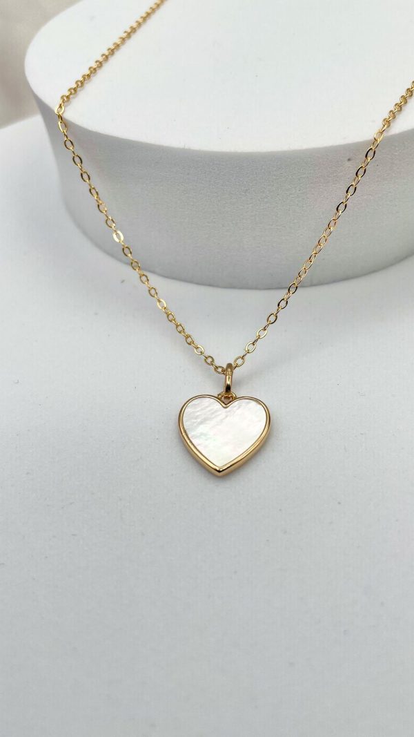 Collier cœur en nacre serti en plaqué or | Bornéo – Image 2