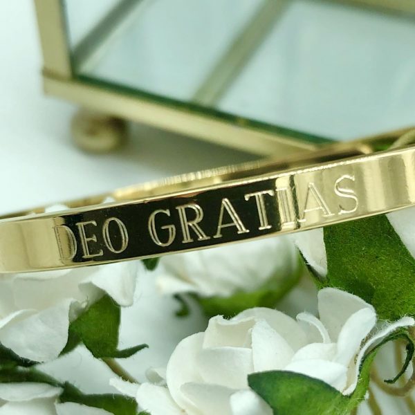 Bracelet Jonc Gravé en  Plaqué Or | DEO GRATIAS – Image 5