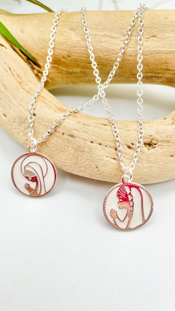 Collier de première communion | Médaille de la Vierge Marie au voile – Image 5