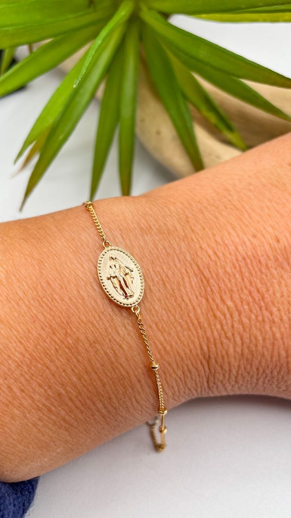 Bracelet à l'effigie de la Vierge Marie sur chaine perlée |  Marie – Image 4