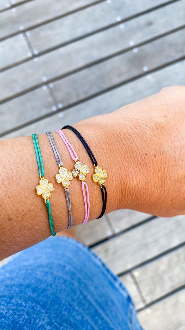 Bracelet Fleur de Cœur Brillant en strass et plaqué or | Isla Corazón – Image 5