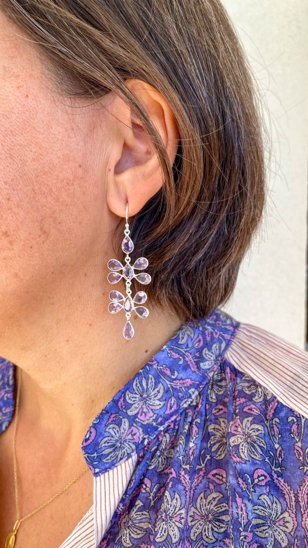 Boucle d'oreille chandelier fleur et gemmes | les Glénands – Image 3