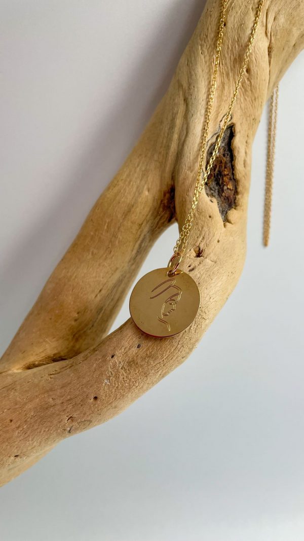 Collier médaille Sainte Vierge Marie Argent ou Plaqué Or | Sainte Vierge Marie au voile – Image 5