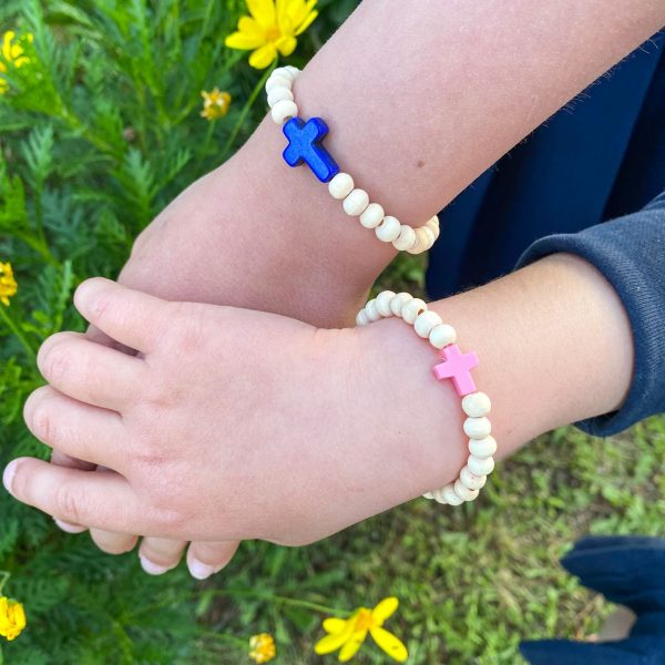 Bracelet sur fil élastique perle de bois naturelle et croix en pierre | Ressucito – Image 3