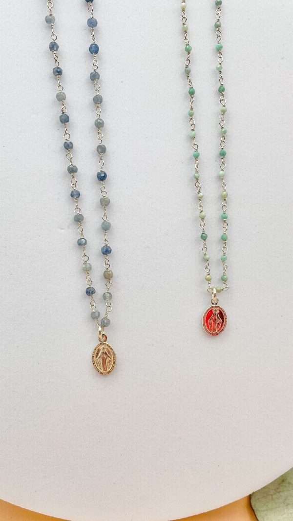 Collier chaine rosaire argent et gemmes avec une médaille miraculeuse en Argent | Notre Dame du Bon Secours – Image 2