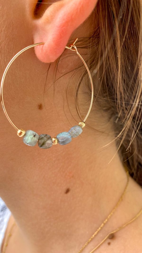 Boucles d'oreilles créoles en Pierres Naturelles et Plaqué or | Bali – Image 2