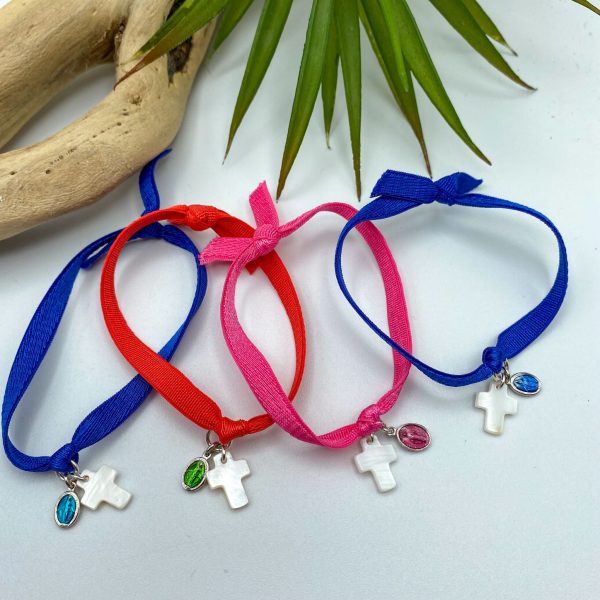 Bracelet de communion croix en nacre et médaille miraculeuse en argent monté sur fil élastique | Croire