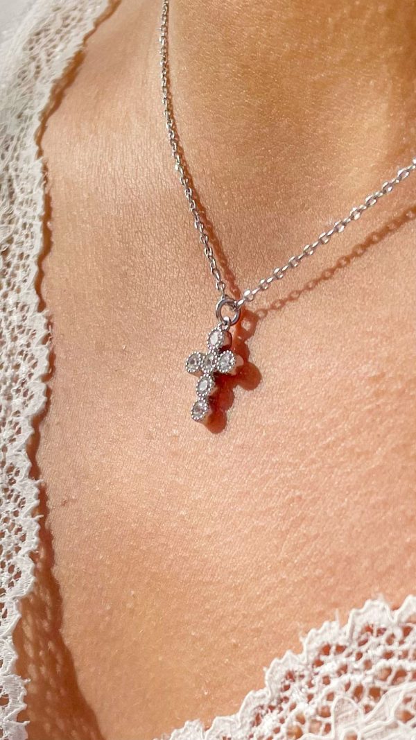 Collier croix zirconium en argent | Croit en lui