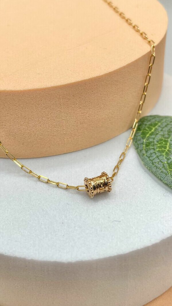 Collier bohème Fidji avec pendentif tube balinais en plaqué or