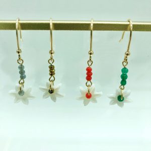 Boucles d'Oreilles Plaqué Or Nacre & Perles de verre | Fuerteventura