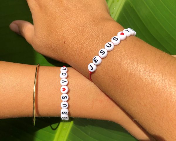 Bracelet de lettre personnalisé | Jésus loves You – Image 3
