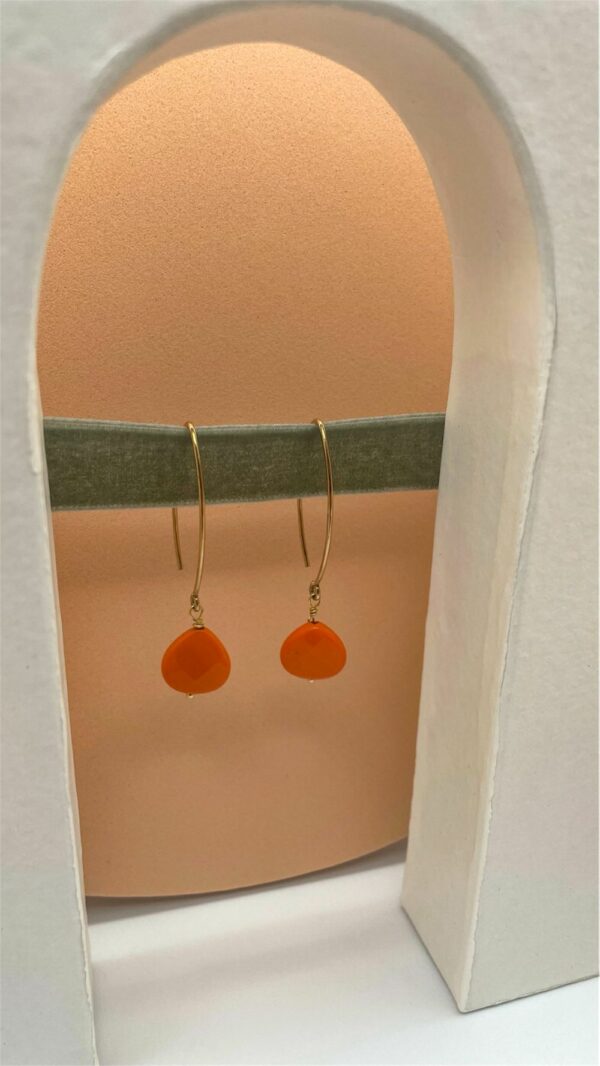 Boucles d’oreilles pendantes grand crochet en plaqué or avec pierre orange en forme de poire