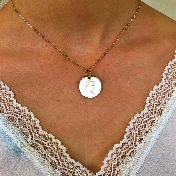 Collier médaille Sainte Vierge Marie Argent ou Plaqué Or | Sainte Vierge Marie au voile – Image 2