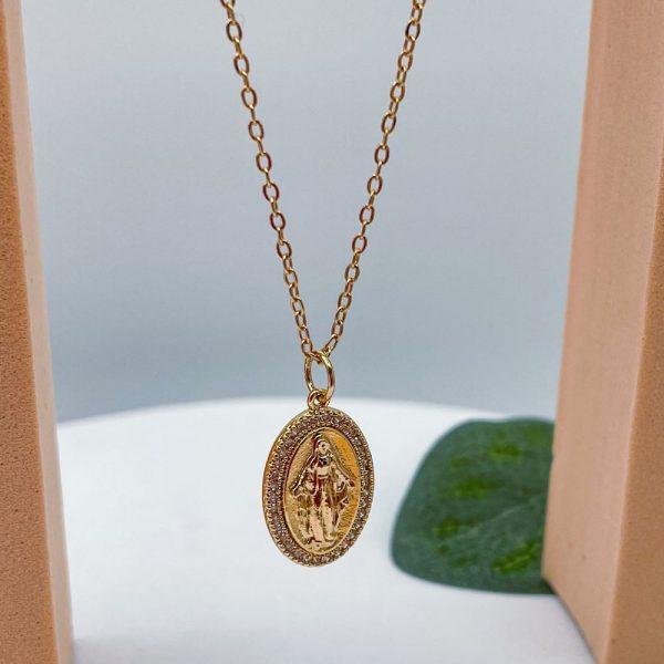 Collier religieux en plaqué or avec médaille de la Vierge Marie, contour serti de zirconiums