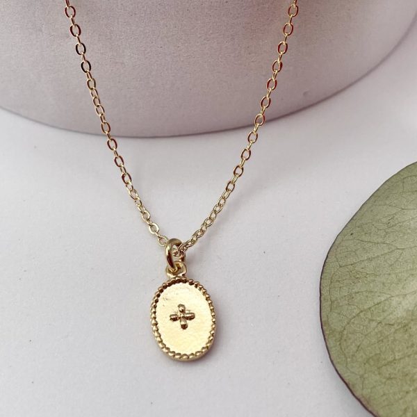 Collier - ras du cou mini médaille ovale et perlée en plaqué or | Santorin