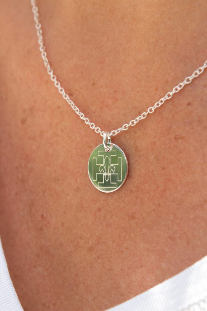 Collier Médaille Argent ou Plaqué Or Scout Unitaire de France | Croix Scout