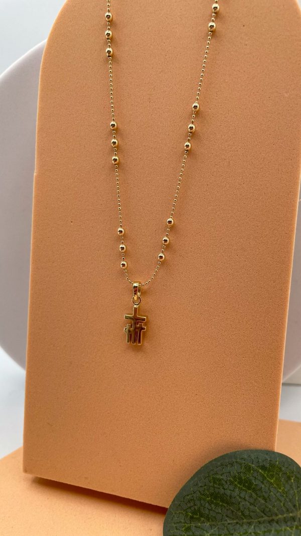 Collier chaîne bille et triple croix en plaqué or | la Trinité (au nom du Père, du fils, du Saint Esprit) – Image 2