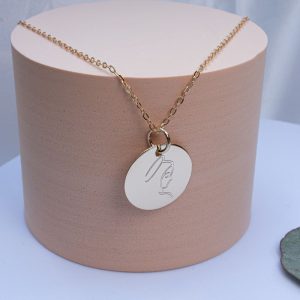 Collier médaille Sainte Vierge Marie Argent ou Plaqué Or | Sainte Vierge Marie au voile