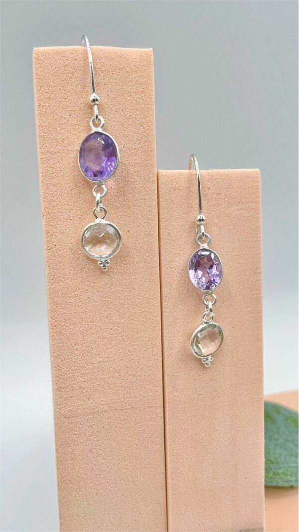 Boucles d'oreilles fines en argent et gemme améthyste et quartz blanc- Gemmes...& Vous
