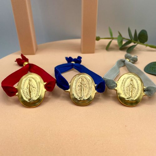 Bracelets médaille miraculeuse en velours rouge, bleu et gris avec médaille dorée à l’or fin 24 carats –création bijoux chrétiens modernes